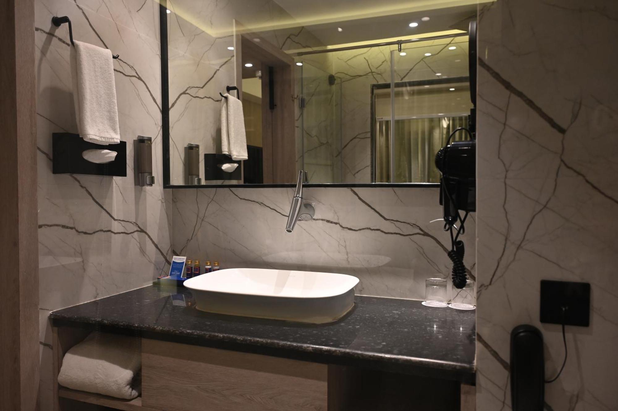 Ishaan Sarovar Portico Deoghar Zewnętrze zdjęcie